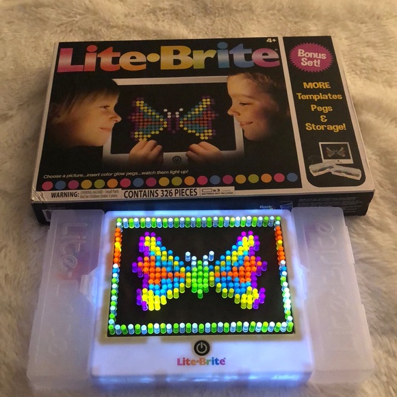 Light Brite Bonus Set More Templates, Pegs and Storage Hasbro - Picture 7 of 8